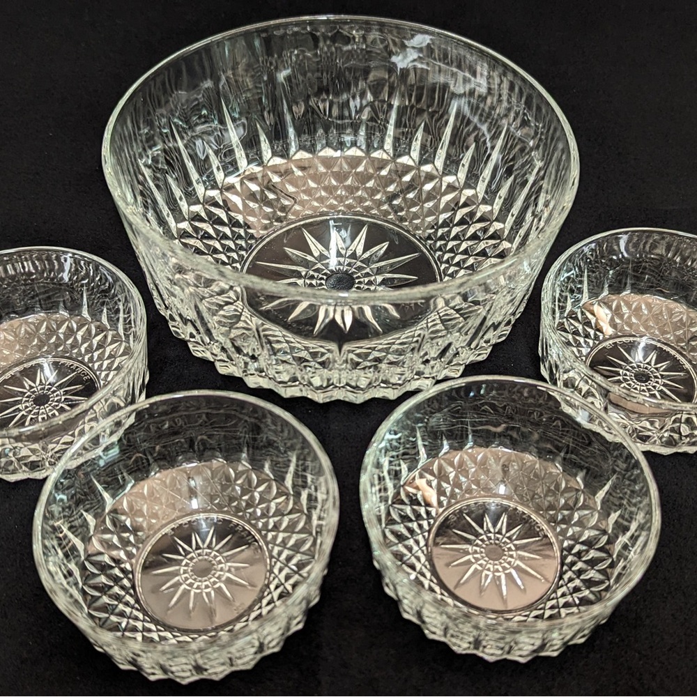 Vintage Luminarc Arcoroc Cavalier Crystal Clear Glass Bowl Set